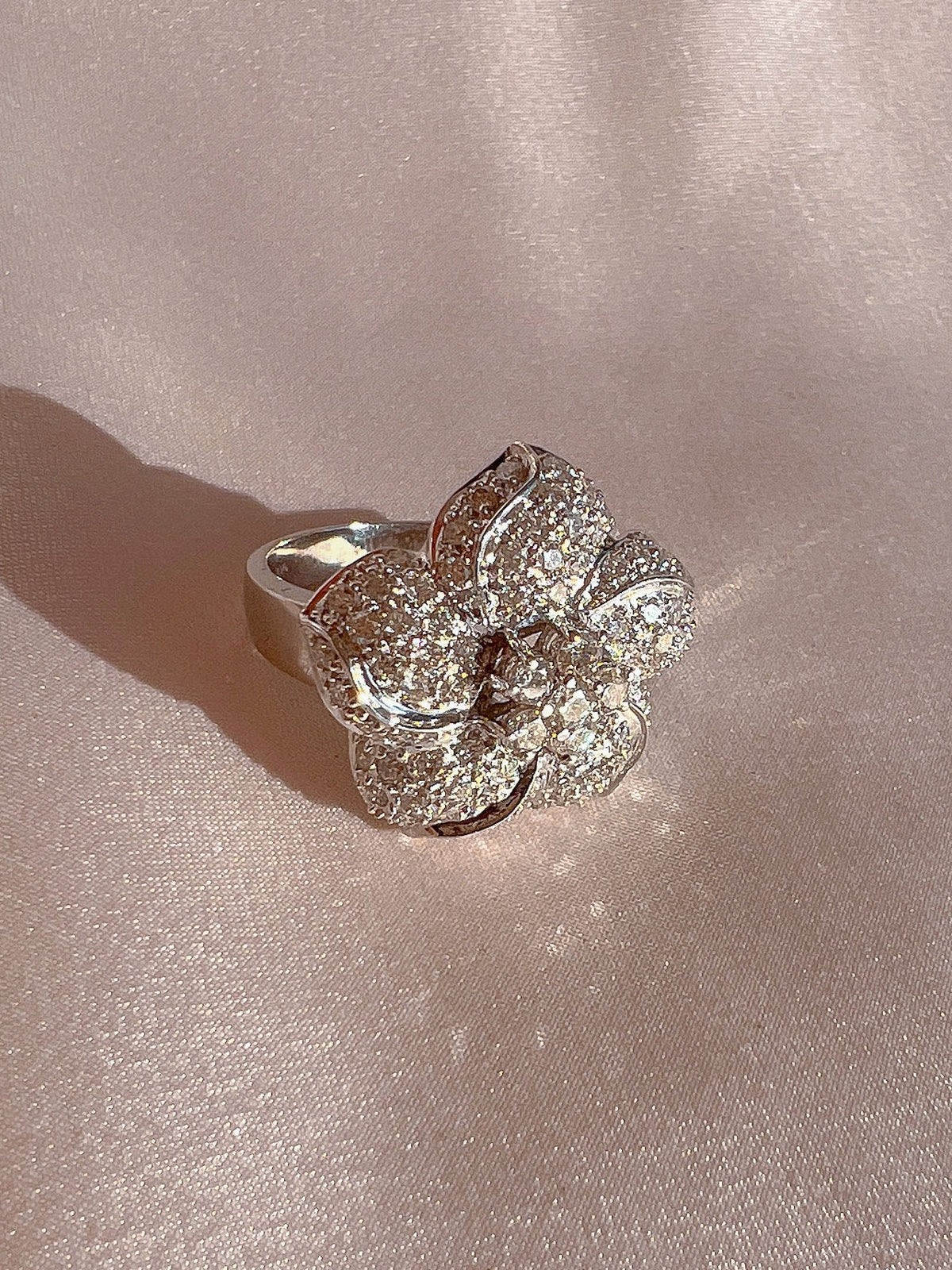 Vintage 14k Diamond Brazilian Flower Pave Ring