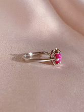 Load image into Gallery viewer, Vintage 10k Star Ruby Belcher Ring
