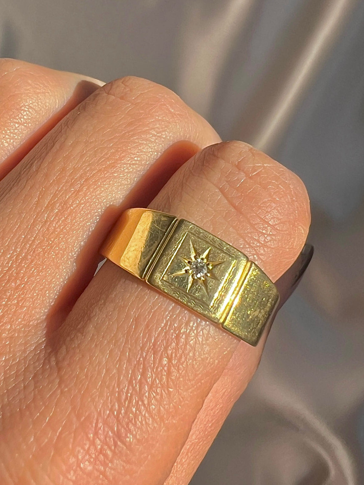 Vintage 18k Diamond Starburst Signet 1937