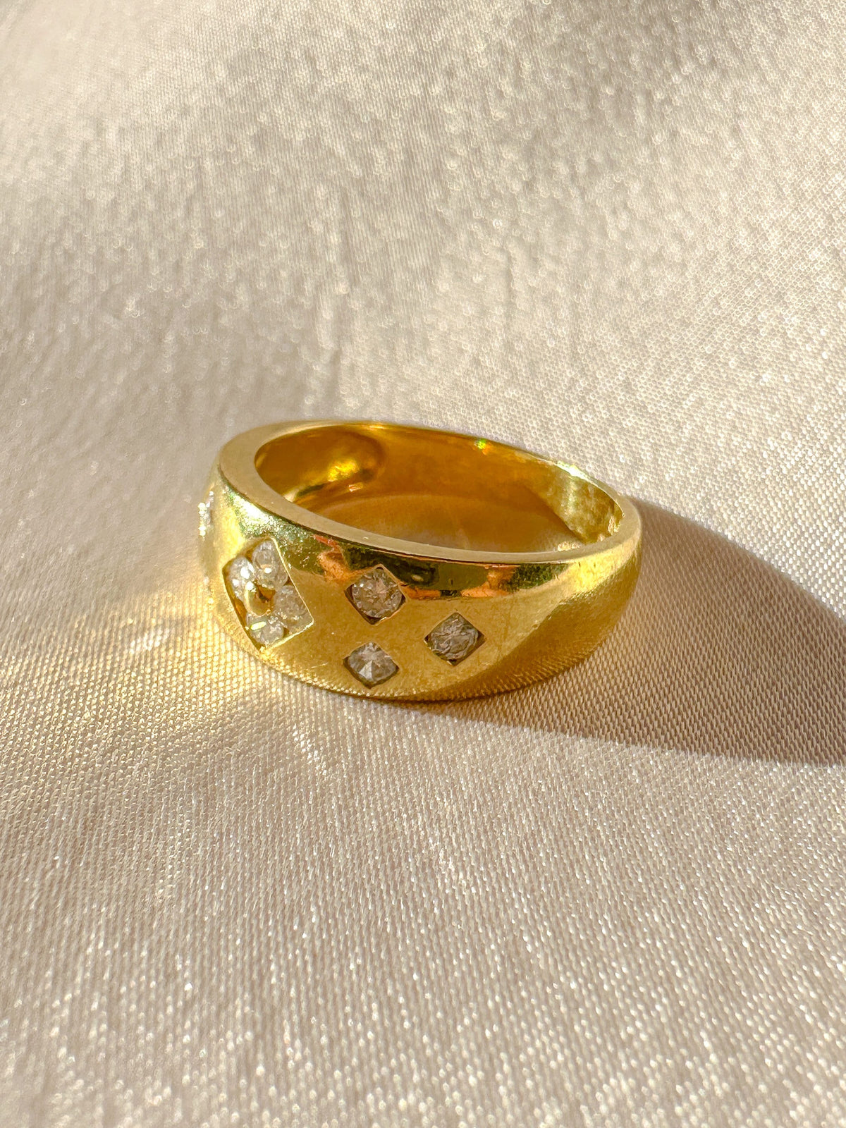 Vintage Diamond Floral Marquise Ring
