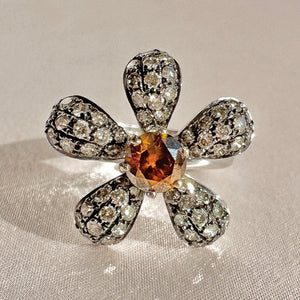 Vintage Diamond Daisy Ring 2.10 CTW