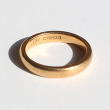 Load image into Gallery viewer, Antique 22k Gold Wedding Band 1929
