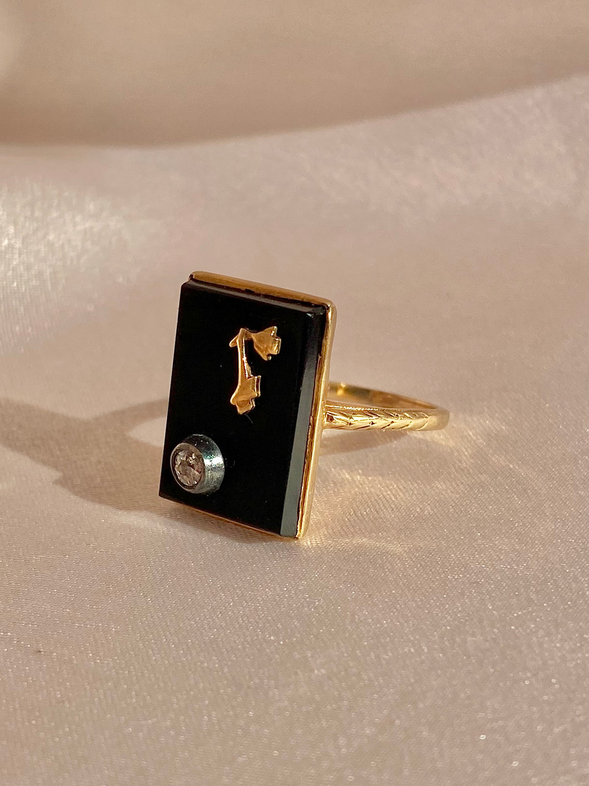 Antique 14k Onyx Diamond R Ring 1890s