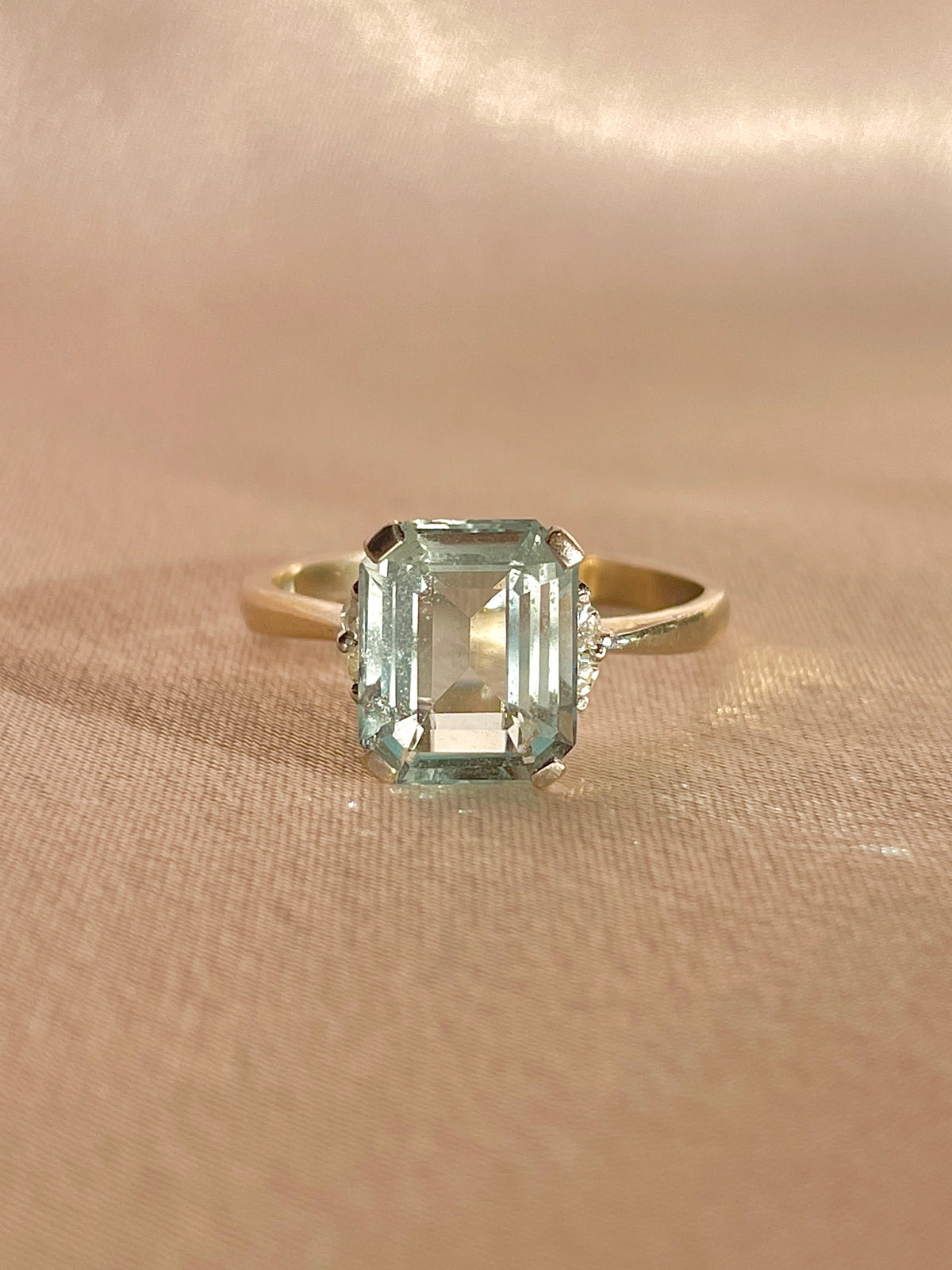 Vintage 18k White Gold  Aquamarine Diamond Ring 1978