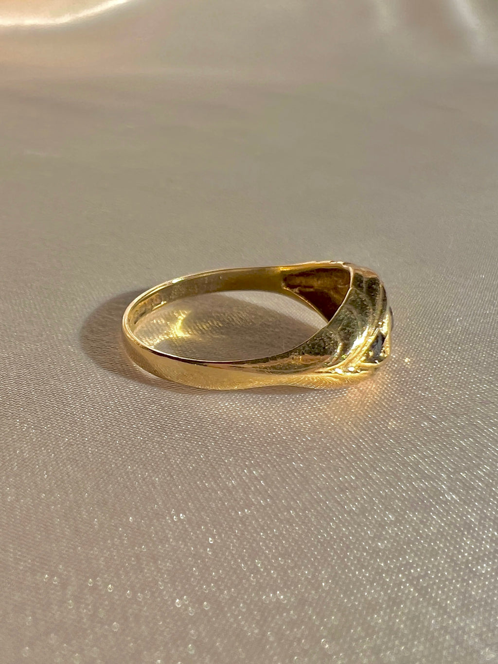 Vintage 9k Sapphire Starburst Trilogy Boat Ring 1982