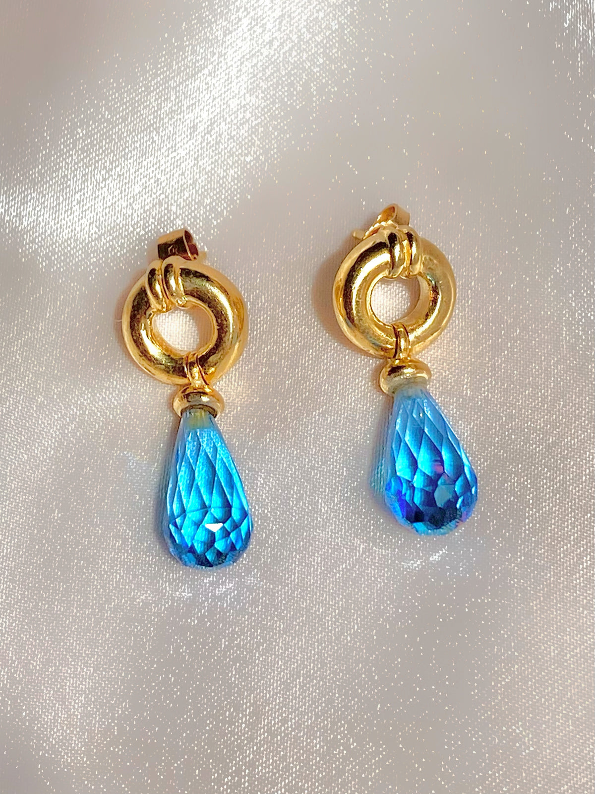 Vintage 9k Topaz Briolette Drop Earrings