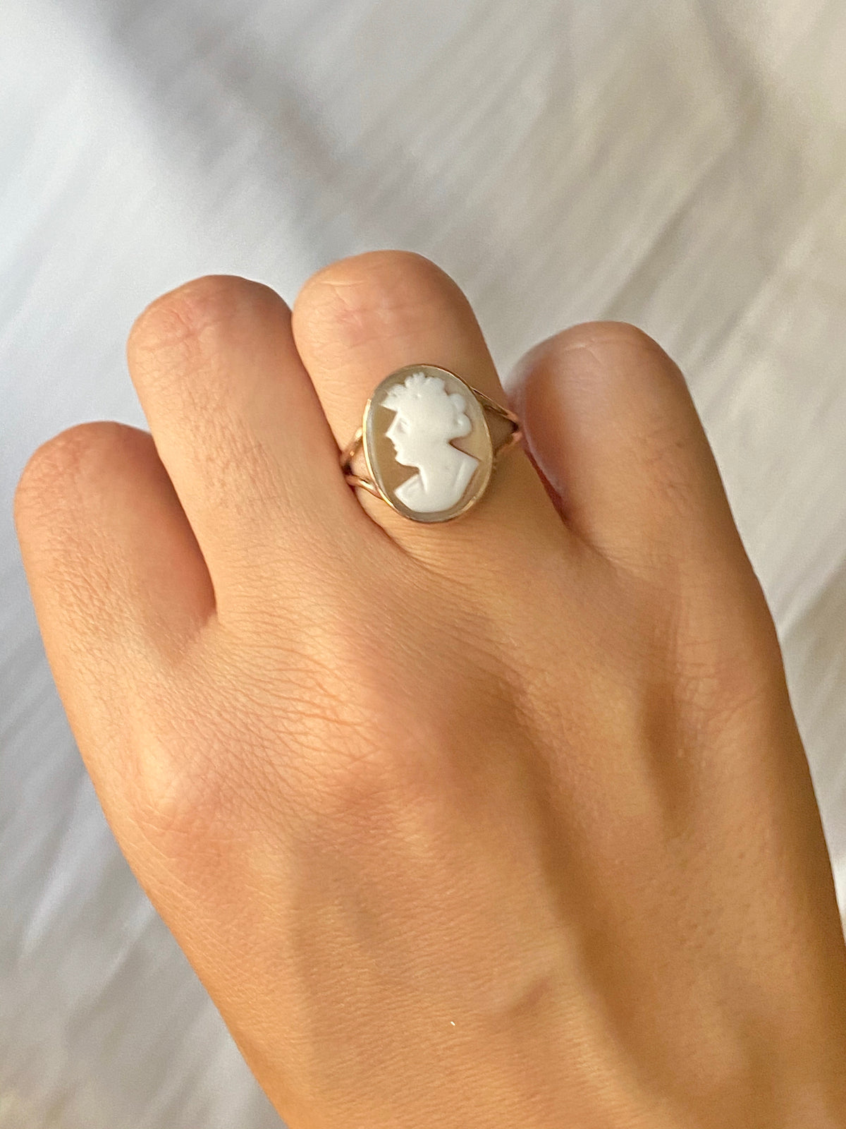 Vintage 9k Rose Gold Cameo Ring