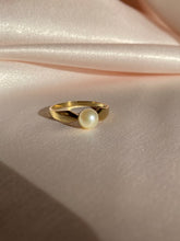Load image into Gallery viewer, Vintage Mid Century 10k Gold Natural Pearl Ring
