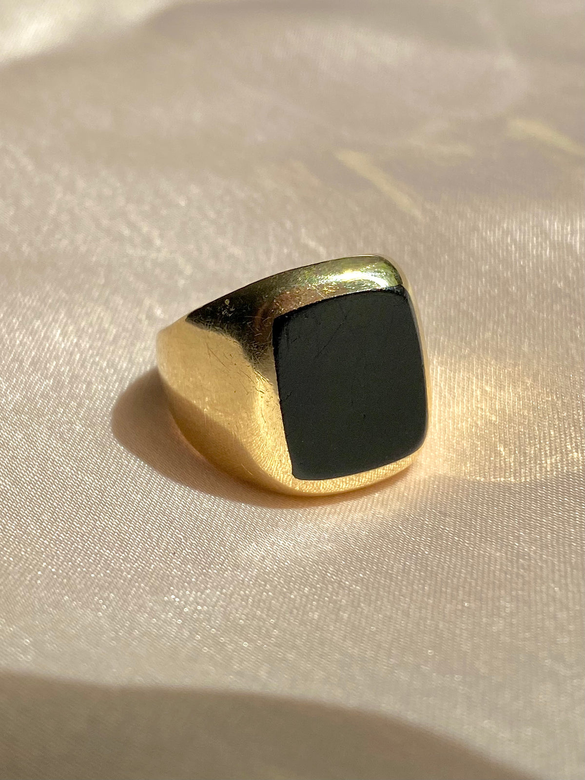 Vintage 9k Onyx Square Signet Ring 1978