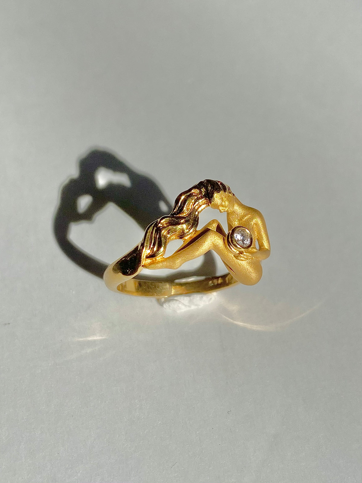 Vintage 18k Venus Diamond Carrera y Carrera Ring #2