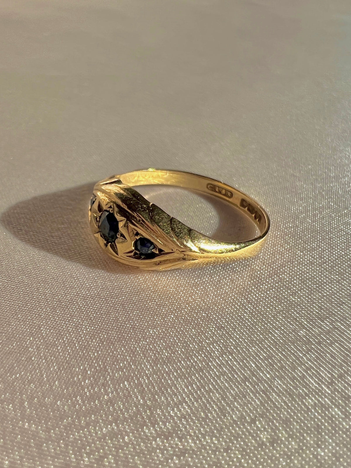 Vintage 9k Sapphire Starburst Trilogy Boat Ring 1982