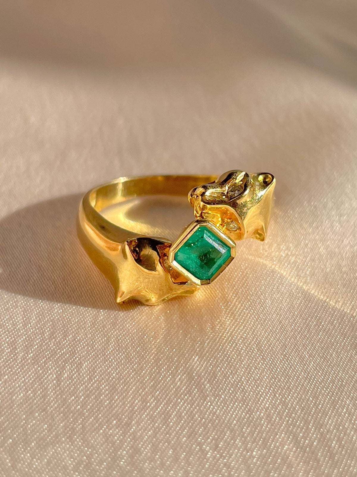 Vintage 18k Emerald Diamond Panther Duo Ring
