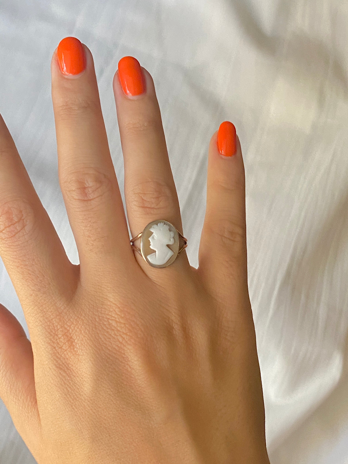 Vintage 9k Rose Gold Cameo Ring