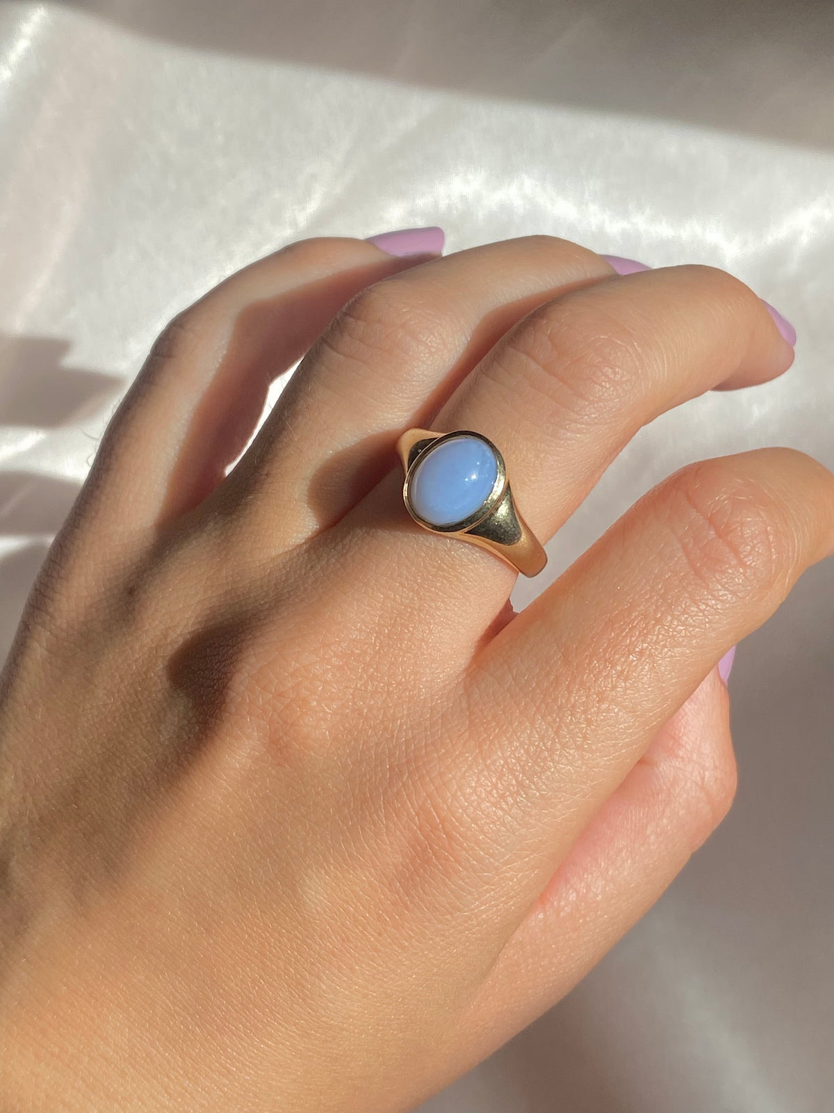 Chalcedony Cabochon Ring by 23carat