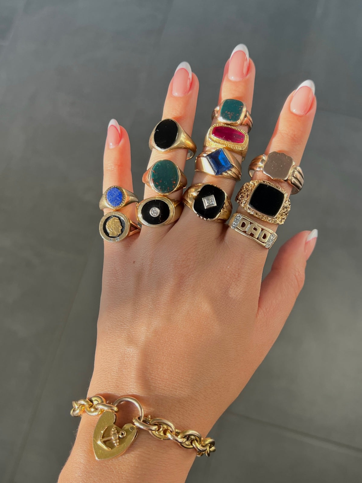 Vintage 9k Lapis Lazuli Signet Ring 1970
