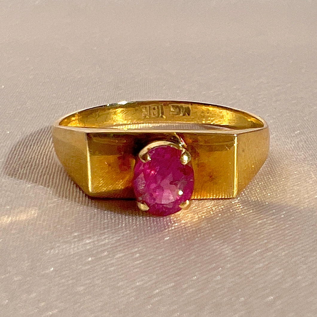 Vintage 18k Ruby Raised Solitaire Ring