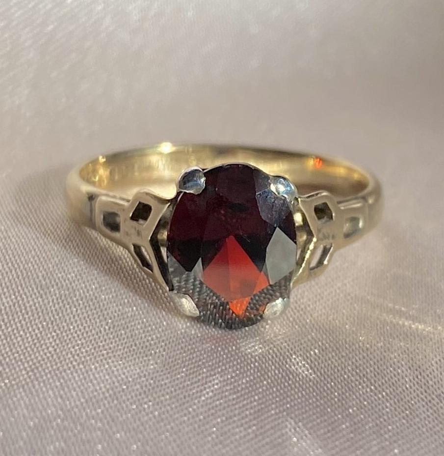 Antique 9k Cushion Garnet Ring