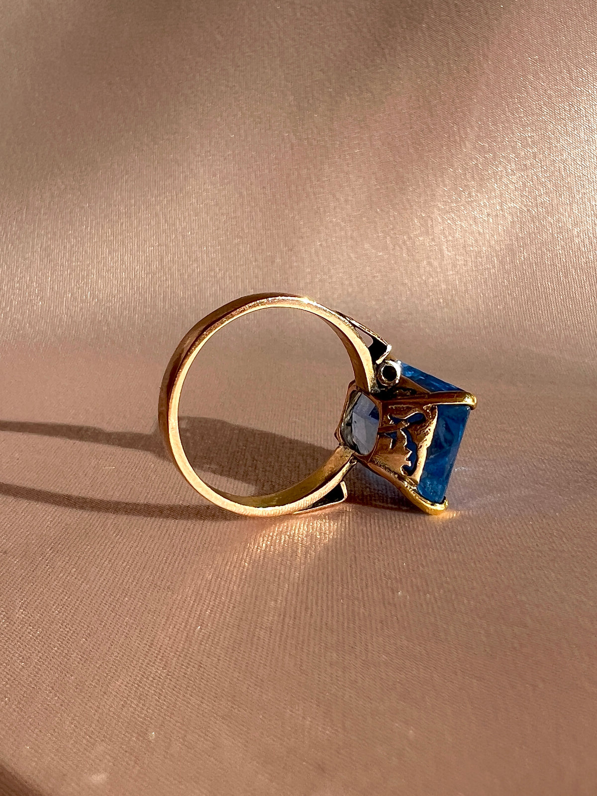 Antique 18k Topaz Filigree Dress Ring