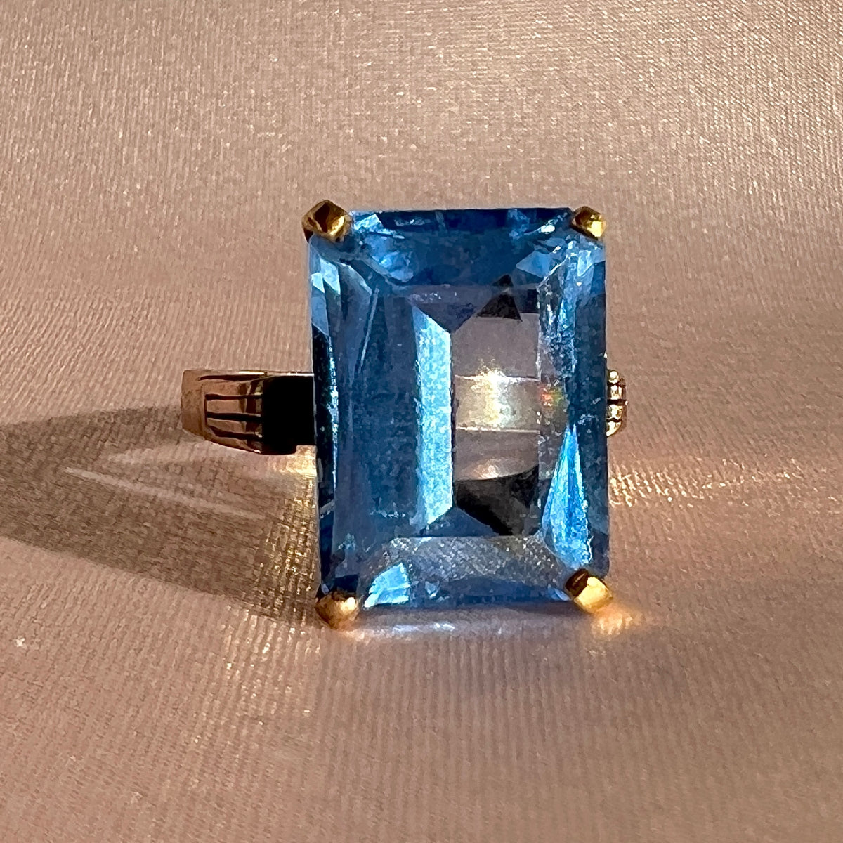 Antique 18k Topaz Filigree Dress Ring