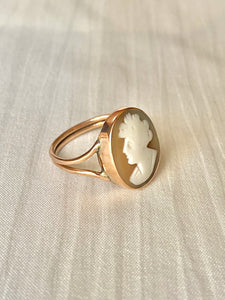 Vintage 9k Rose Gold Cameo Ring
