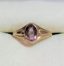 Load image into Gallery viewer, Vintage 10k Lilac Amethyst Signet Ring
