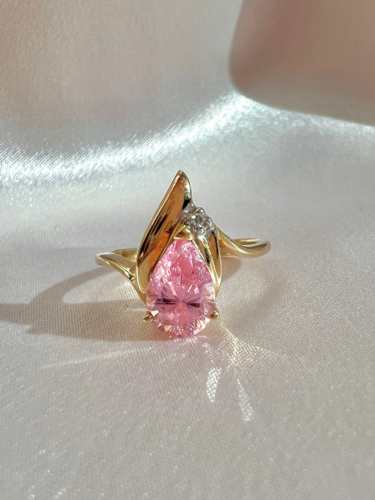 Vintage 10k Pink Pear Cubic Zirconia Diamond Ring