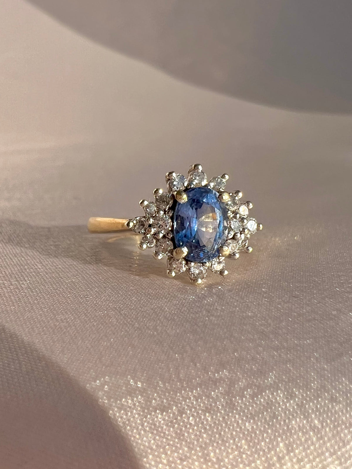 Vintage 9k Sapphire Diamond Cluster 1991