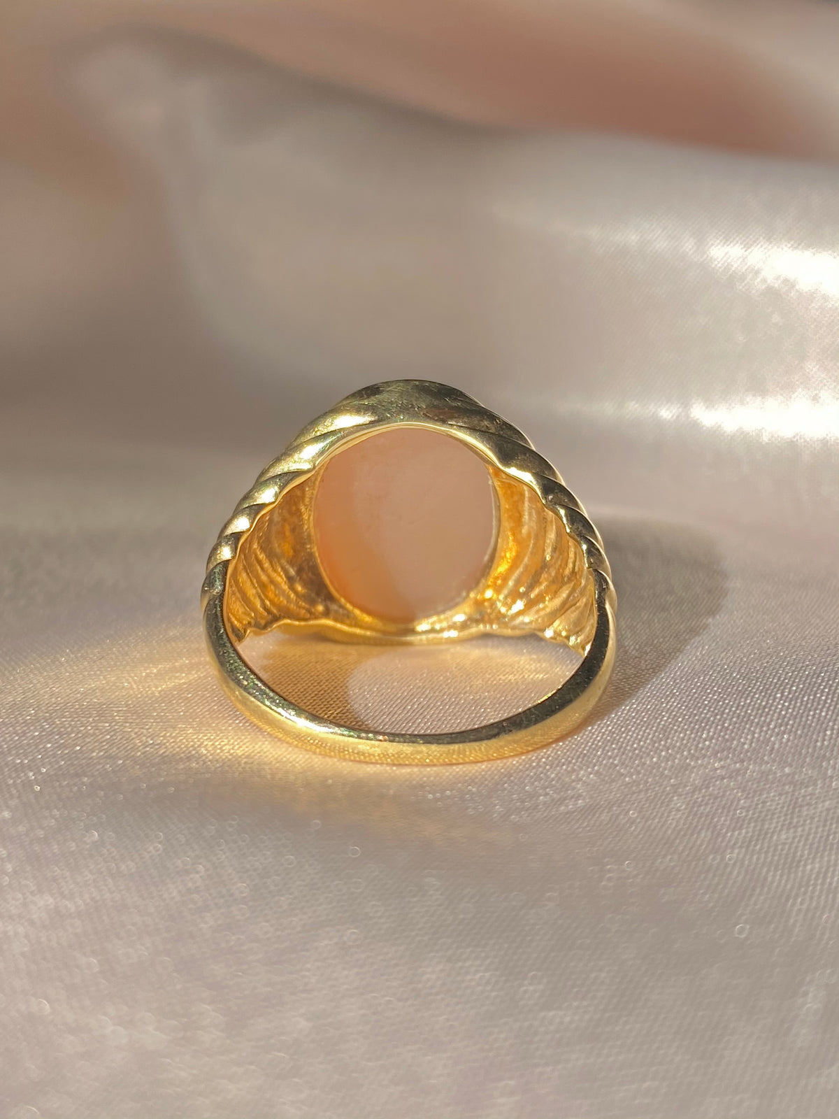 Vintage 14k Peach Moonstone Cabochon Signet Ring
