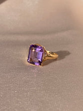 Load image into Gallery viewer, Vintage 9k Emerald Cut Amethyst Ring
