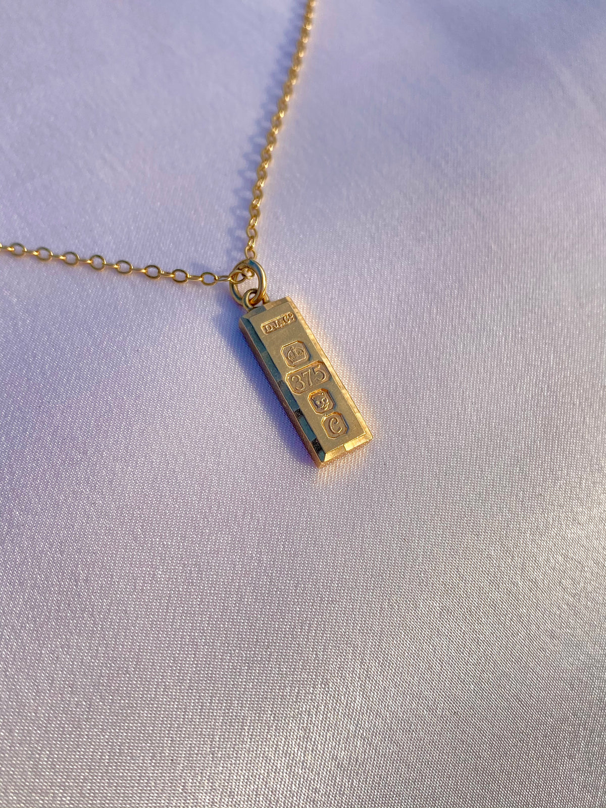Vintage 9k London Ingot Necklace 1977