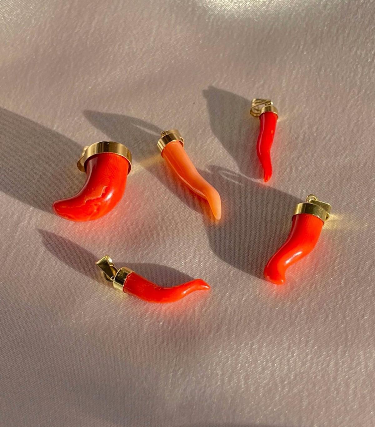 Vintage 18k Italian Cornicello Horn Charm