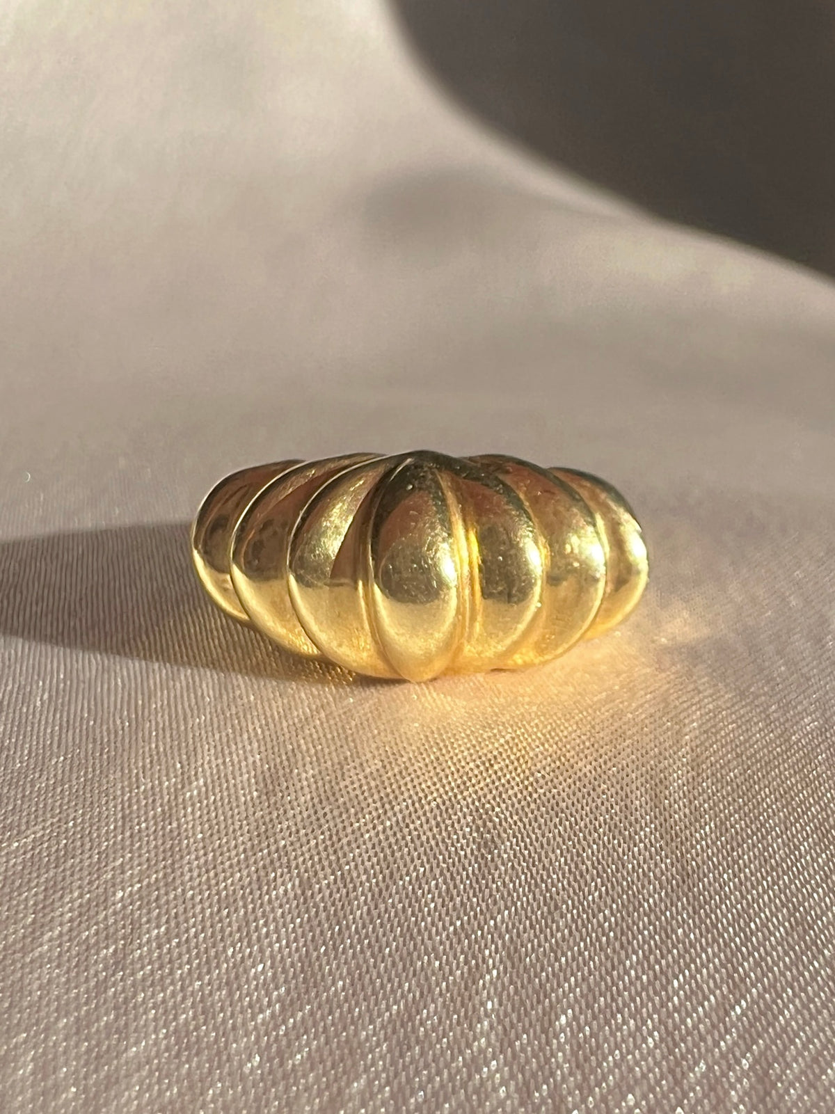 Vintage 14k Scallop Conch Bombe Ring