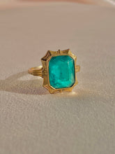 Load image into Gallery viewer, Antique Paste Green Crystal Ring
