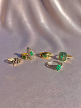 Load image into Gallery viewer, Vintage 9k Emerald Starburst Trilogy Ring 1984
