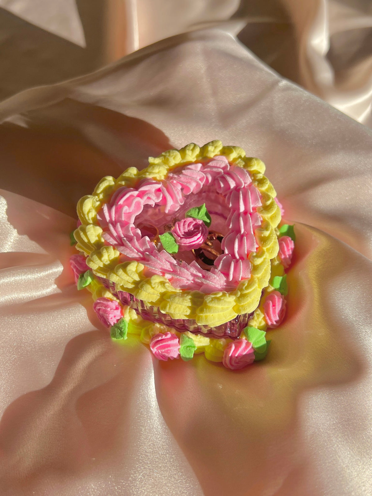 Rose Fake Cake Heart Jewelry Dish