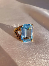 Load image into Gallery viewer, Vintage 9k Topaz Coil Ring 1976
