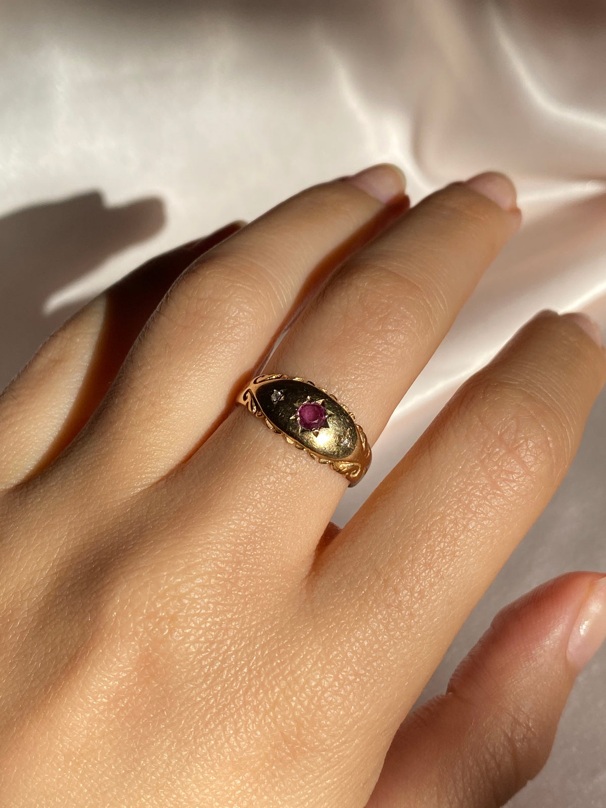 Vintage 9k Gold Ruby and Diamond Starburst Gypsy Ring