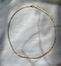 Load image into Gallery viewer, Vintage 14k Italian Herringbone Chain
