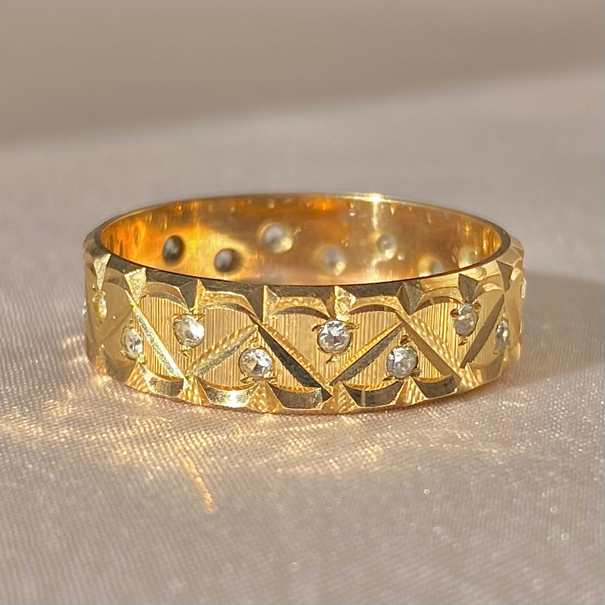 Vintage 9k Diamond Dot Eternity Brushed Ring 1975