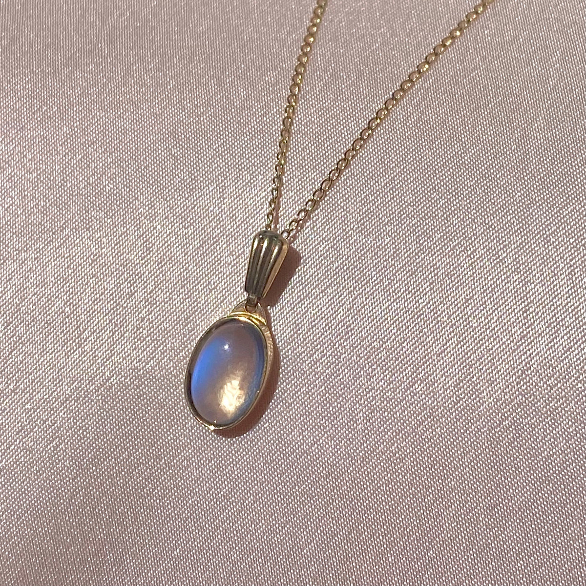 Rainbow Moonstone Cab Pendant by 23carat