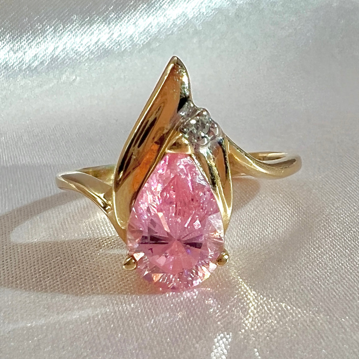 Vintage 10k Pink Pear Cubic Zirconia Diamond Ring