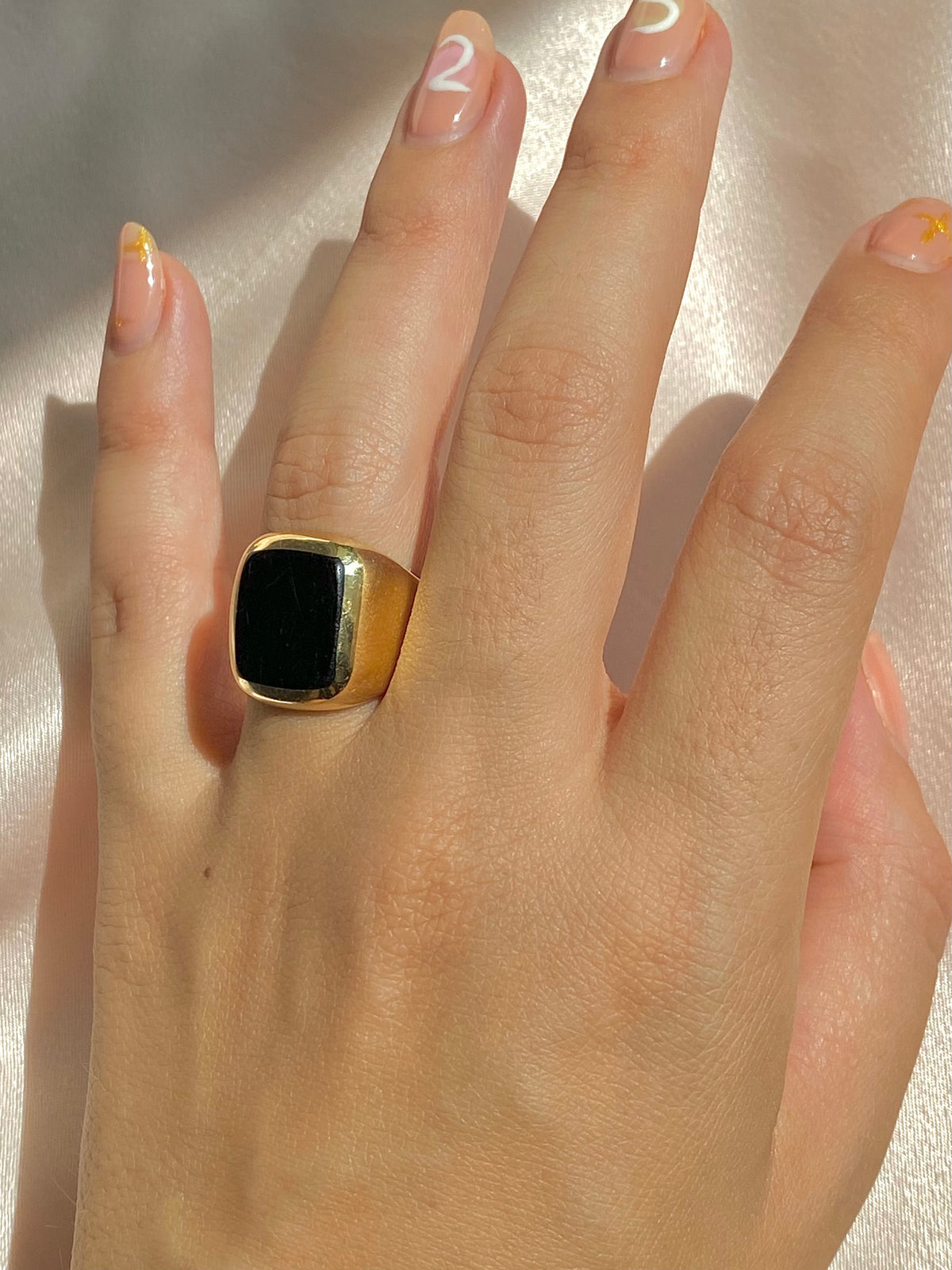 Vintage 9k Onyx Square Signet Ring 1978