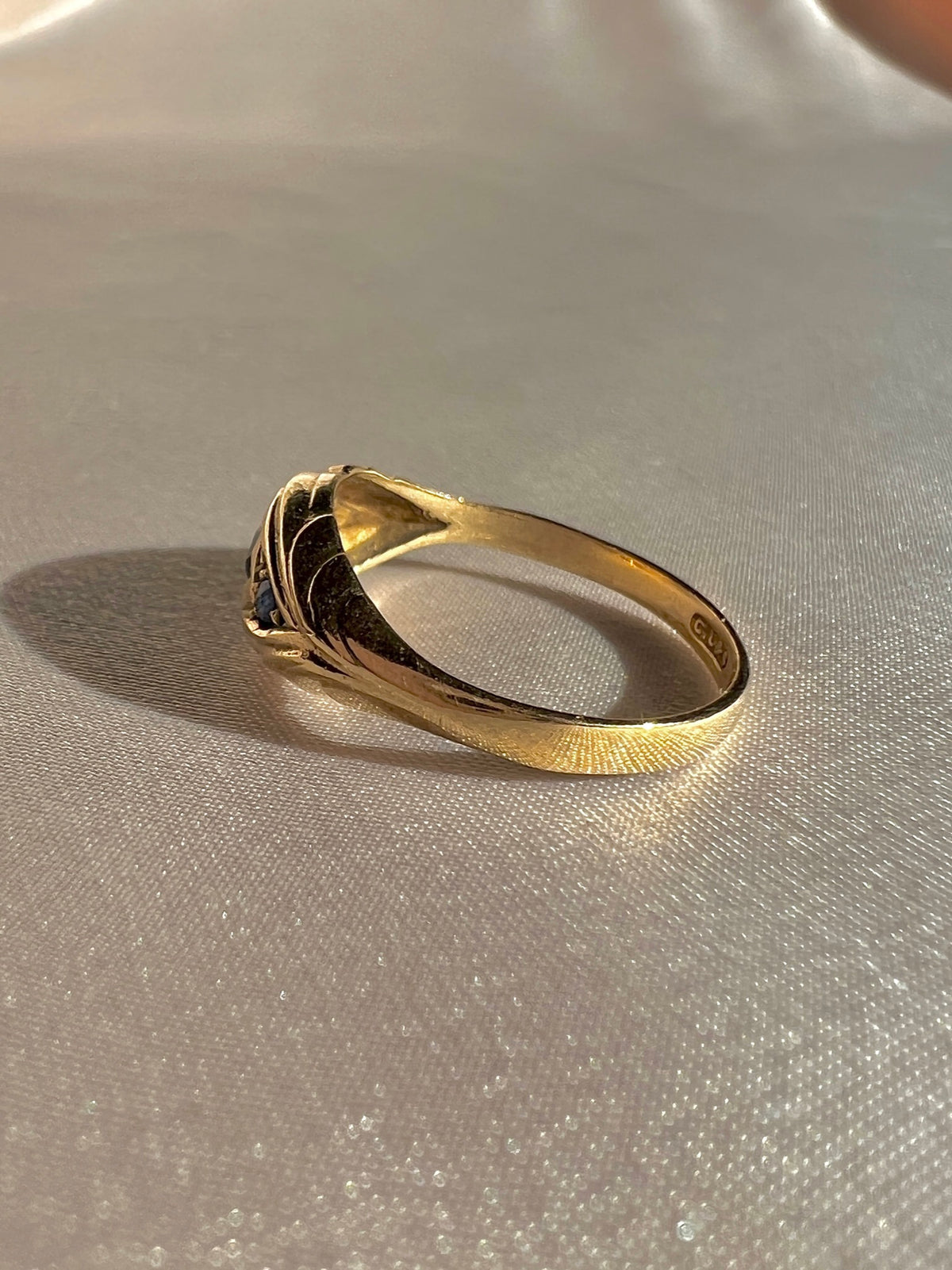Vintage 9k Sapphire Starburst Trilogy Boat Ring 1982