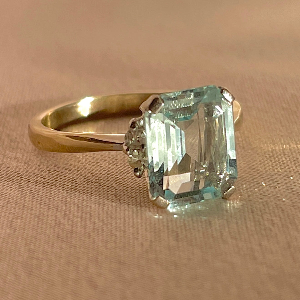 Vintage 18k White Gold  Aquamarine Diamond Ring 1978