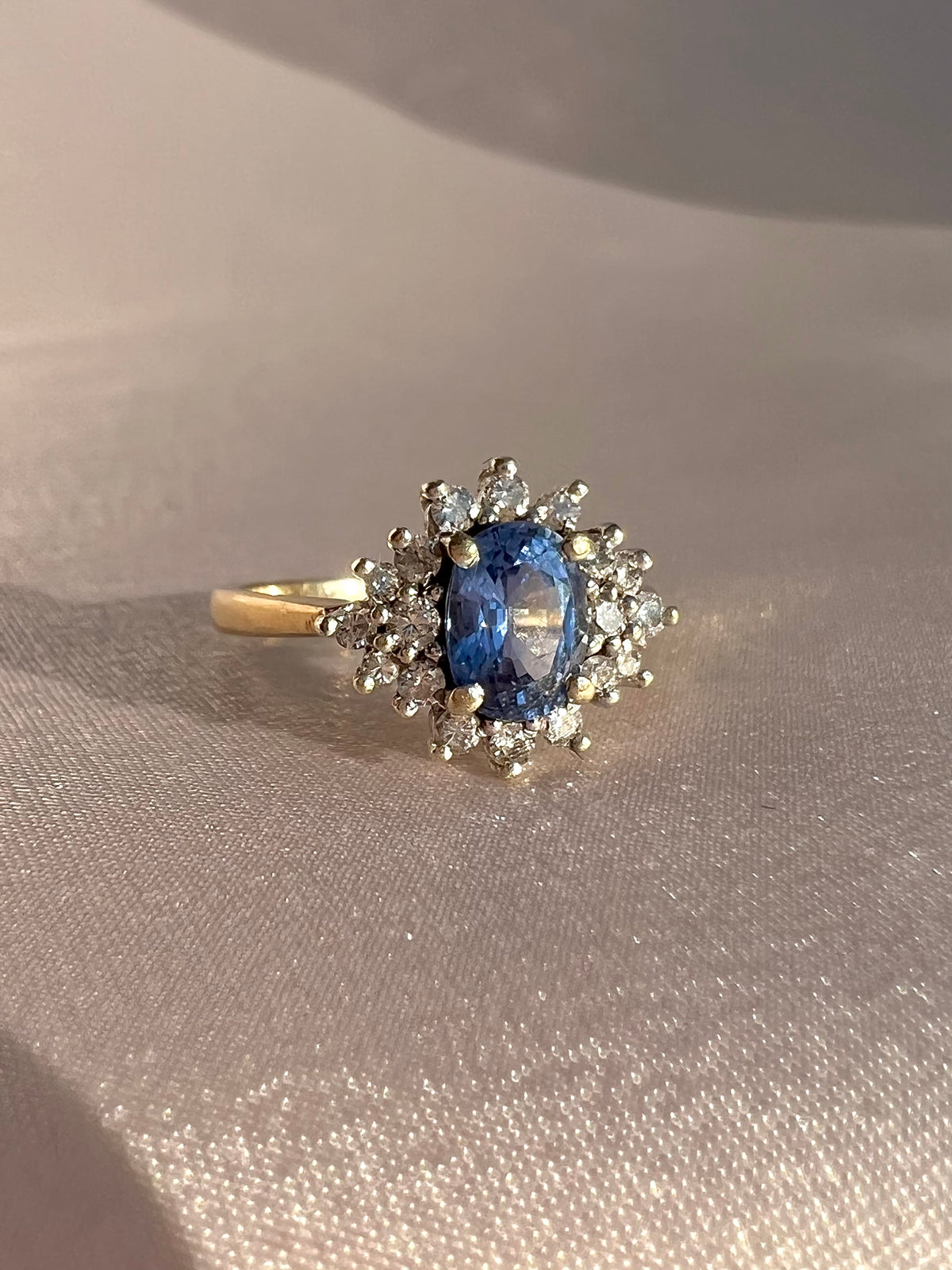 Vintage 9k Sapphire Diamond Cluster 1991